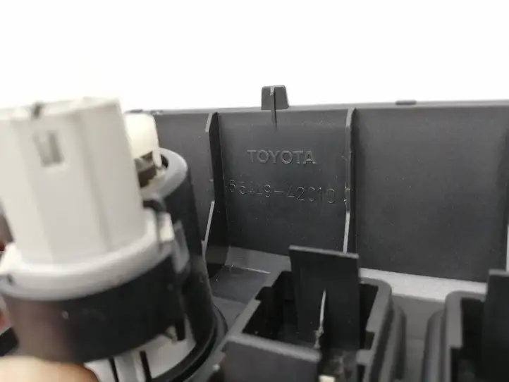 Toyota RAV 4 (XA30) (2006 - 2016) 5544942010 Включатель обогрева — фото 3