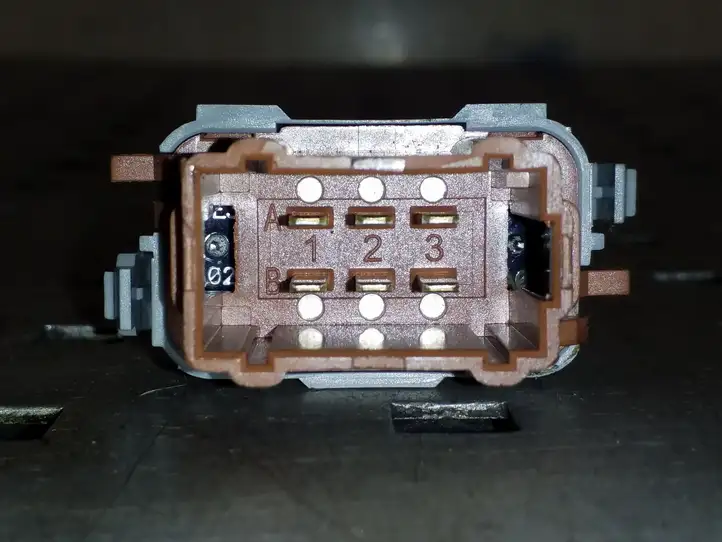 Nissan Qashqai (2010 - 2013) 25500JD01A Включатель обогрева — фото 2