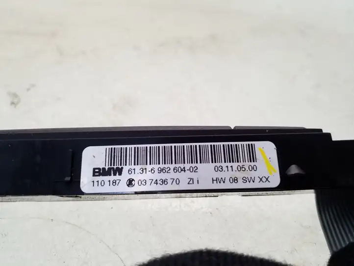 BMW 3 E90 E91 (2005 - 2012) 61316962604 Включатель обогрева — фото 3