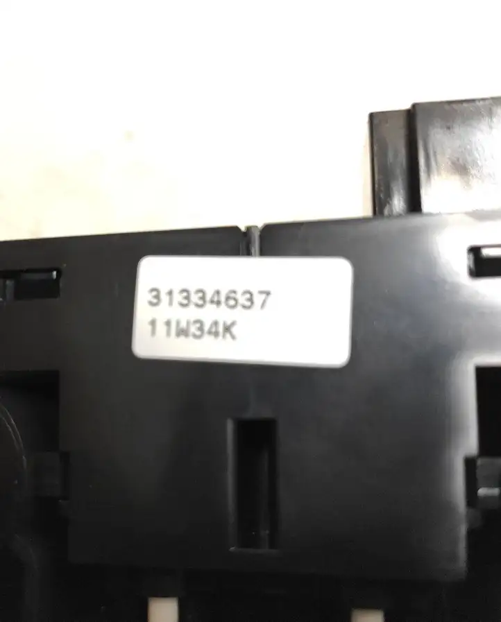 Volvo V70 (2007 - 2013) 31334637 Кнопка ручного тормоза — фото 5