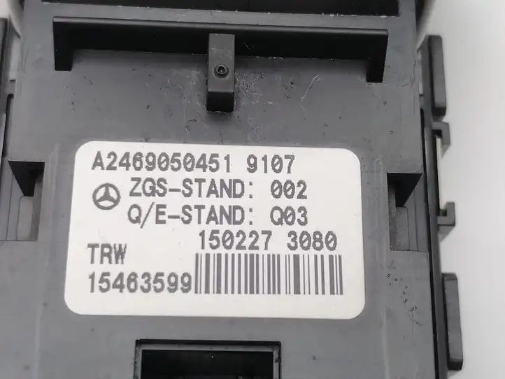 Mercedes-Benz CLA C117,X117,W117 (2013 - 2019) A2469050451 Кнопка ручного тормоза — фото 11