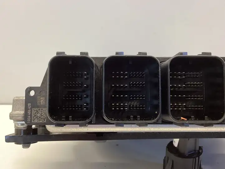 Land Rover Range Rover Evoque (2018 - )  M8A212B684VAC Блок управления двигателя