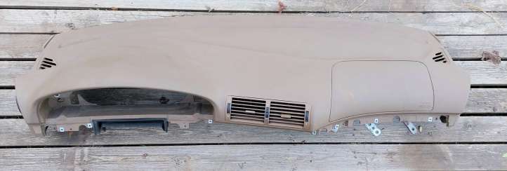 BMW 5 E39 Panelė