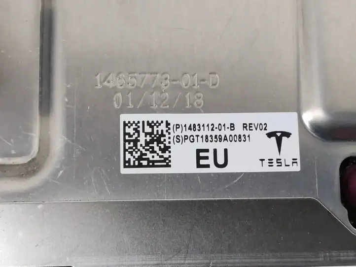 Tesla Model 3 (2017 - 2023) 148311201B Блок управления двигателем (ЭБУ) — фото 2