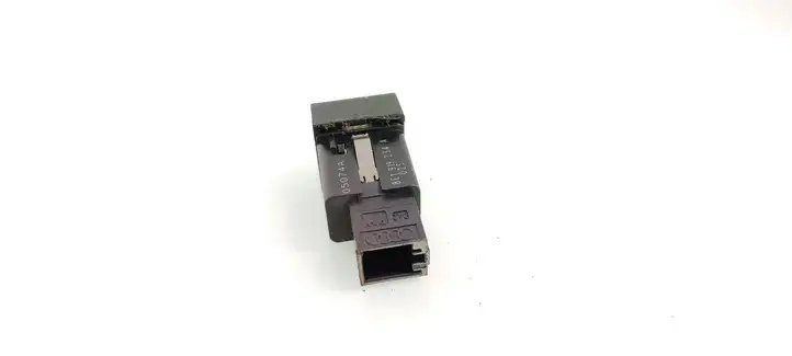 Audi A4 S4 B7 8E 8H (2004 - 2009) 8E1919234A Включатель надувной подушки для пассажира — фото 4