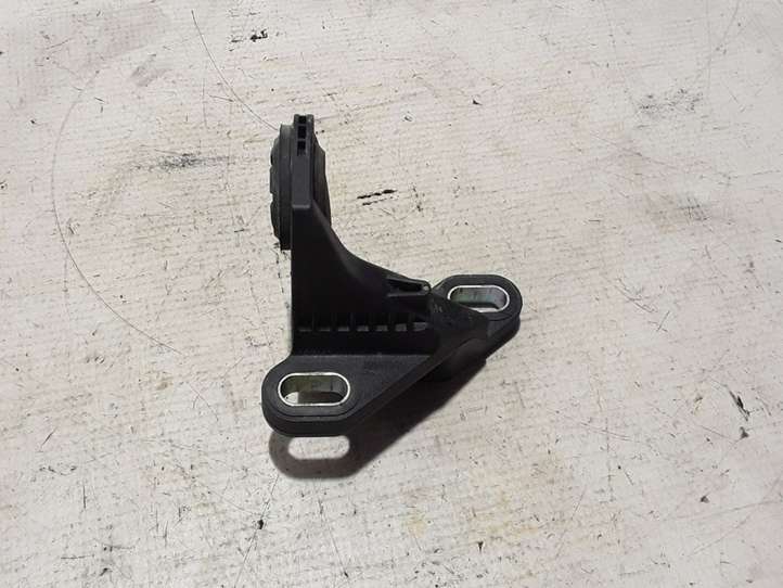 Renault Scenic III -  Grand scenic III (2009 - 2016)  215147317R Кронштейны радиатора