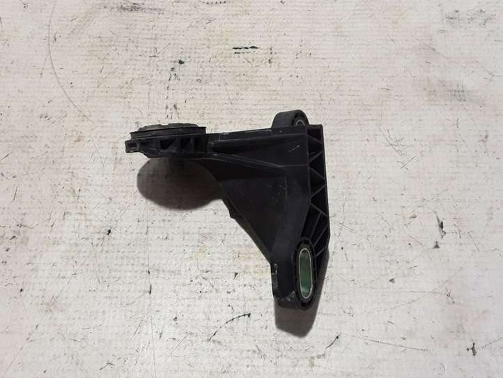 Renault Scenic III -  Grand scenic III (2009 - 2016)  215147317R Кронштейны радиатора