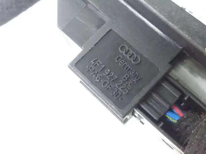 Audi A6 S6 C6 4F (2004 - 2008) 4F1927225 Кнопка ручного тормоза — фото 4
