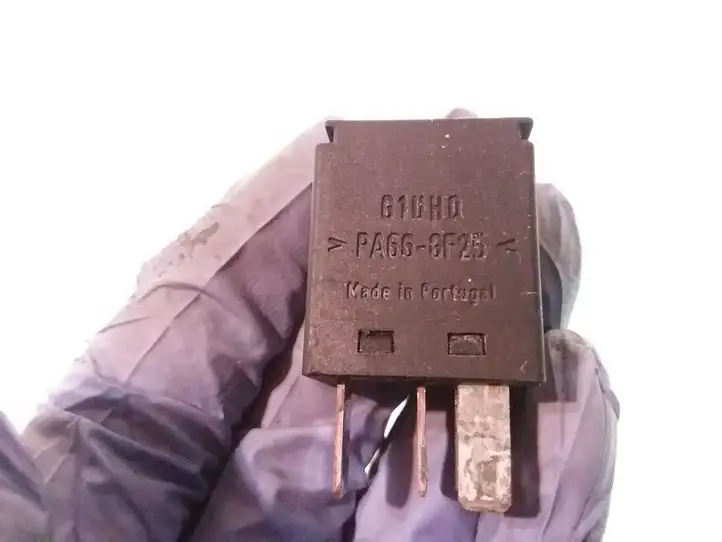 Ford Mondeo Mk III (2000 - 2007) F57B14B192AA Другое реле — фото 1