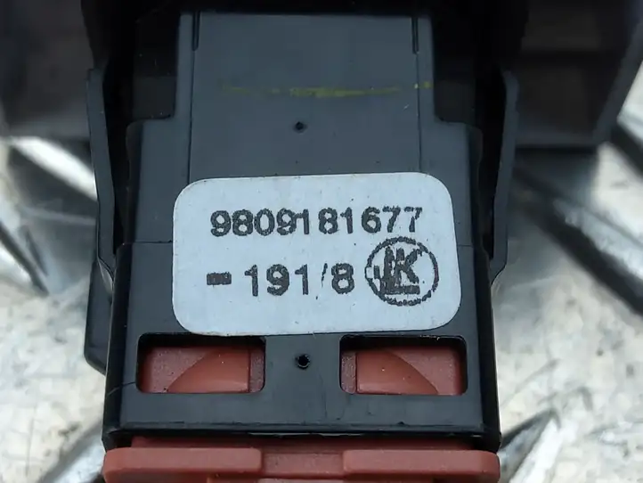 Toyota ProAce City (2016 - ) 9809181677 Включатель аварийных фонарей — фото 4