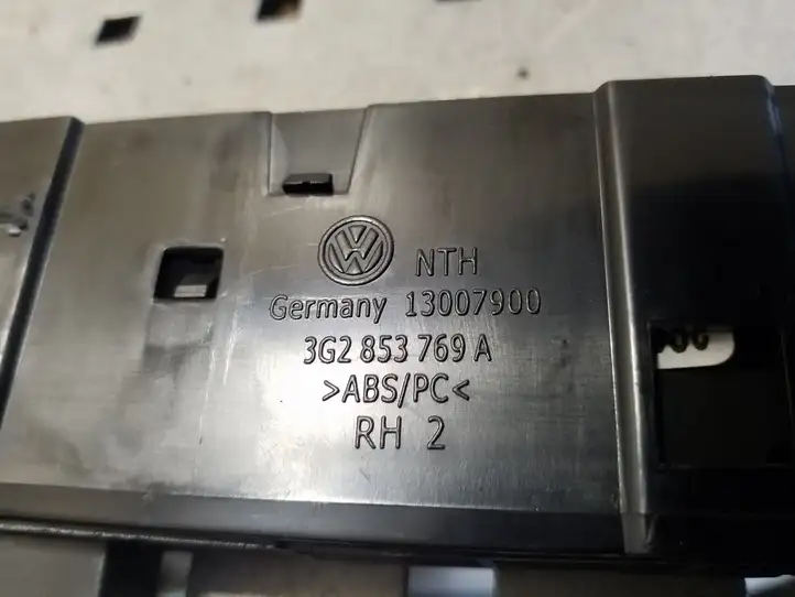 Volkswagen PASSAT B8 (2015 - ) 3G2853769A Включатель аварийных фонарей — фото 5