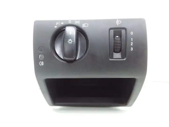 Mercedes-Benz A W169 (2004 - 2012) 1695452204 Включатель фонарей — фото 1