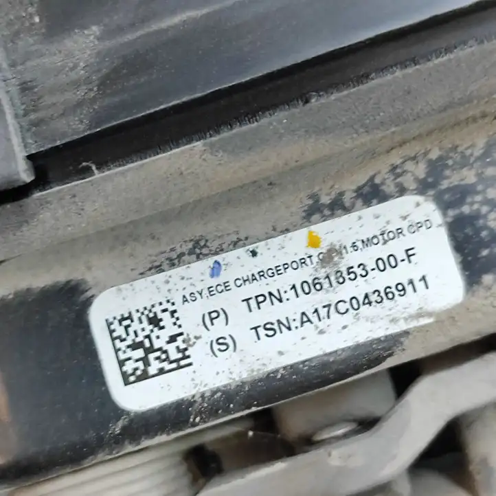 Tesla Model X (2015 - 2021)  105513901B Преобразователь напряжения