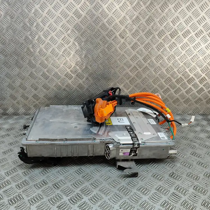 Tesla Model X (2015 - 2021)  105513901B Преобразователь напряжения