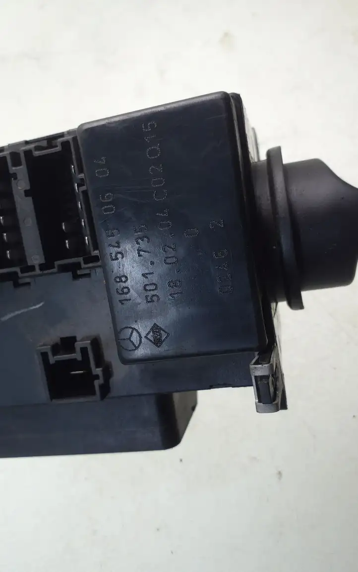 Mercedes-Benz Vaneo W414 (2001 - 2005) 1685450604 Включатель фонарей — фото 4