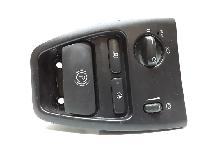 Volvo XC90 (2002 - 2006) 8685450 Включатель фонарей — фото 1