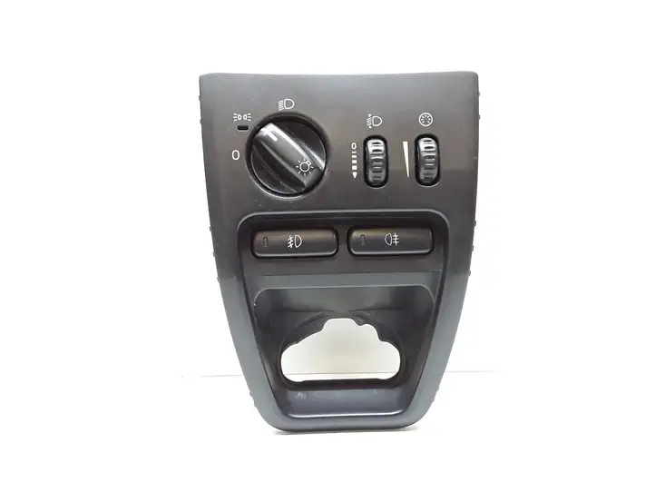 Volvo XC90 (2002 - 2006) 8685452 Включатель фонарей — фото 1