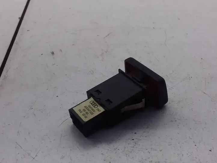 Audi A4 (2004 - 2009)  8E0941509 Включатель аварийных фонарей