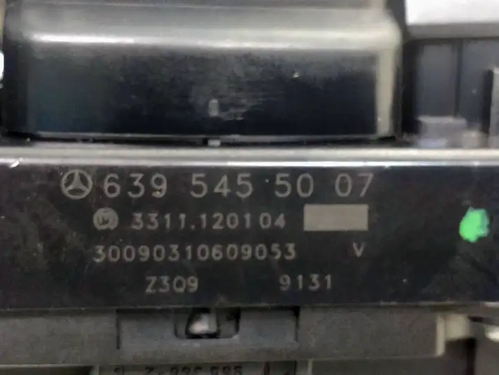 Mercedes-Benz Vito Viano W639 (2003 - 2010) 6395455007 Включатель аварийных фонарей — фото 6