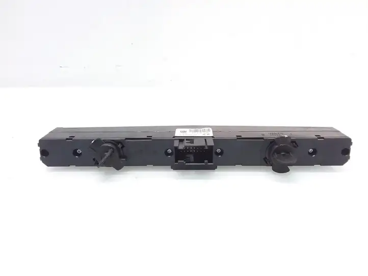 Opel Astra H (2004 - 2009) 13100109 Включатель аварийных фонарей — фото 2