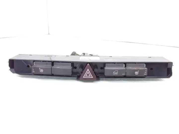Opel Astra H (2004 - 2009) 13100109 Включатель аварийных фонарей — фото 1