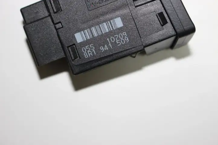 Audi Q5 (2008 - 2012)  8R1941509 Включатель аварийных фонарей