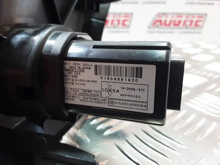 Toyota Prius (XW30) (2009 - 2015) 5504447060 Включатель зажигания и стартера — фото 4