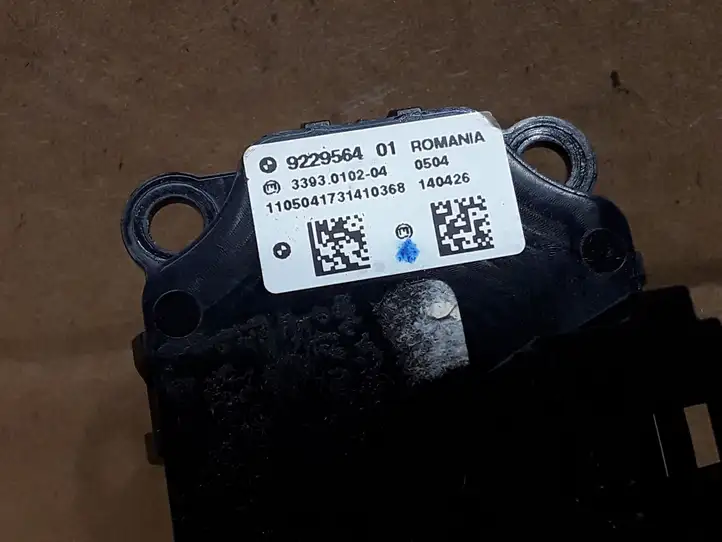 BMW 5 F10 F11 (2009 - 2016)  9229564 Включатель зажигания и стартера