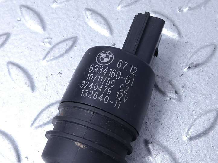 BMW X5 F15 (2013 - 2017)  6934160 Насос оконной жидкости (стекол)