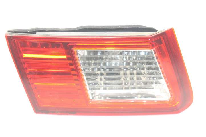 Honda Accord (2008 - 2016)   Задний фонарь в крышке багажника