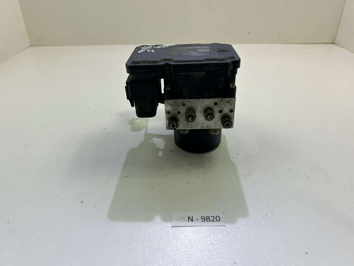 Volvo XC60 (2008 - 2013)  30681619 Блок ABS
