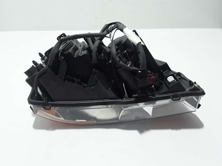 Volvo XC90 (2002 - 2006)  31446864 Передняя фара