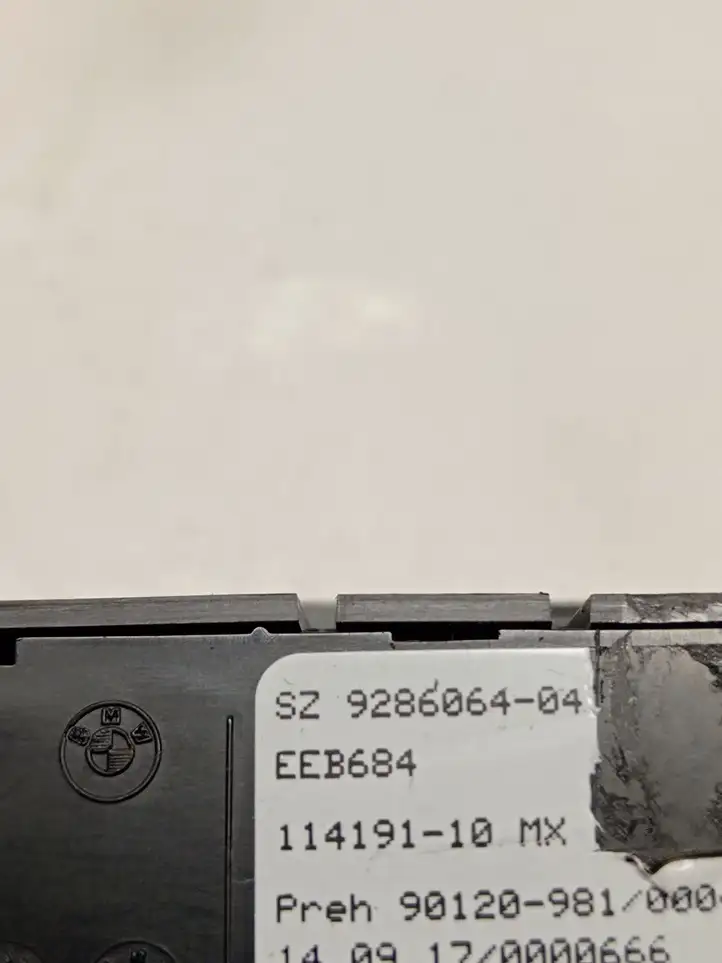 BMW X5 F15 (2013 - 2017) 9286064 Включатель регулировки высоты / жесткости ходовой части — фото 3