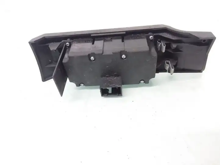 BMW 5 E60 E61 (2004 - 2010) 6925296 Включатель фонарей — фото 2