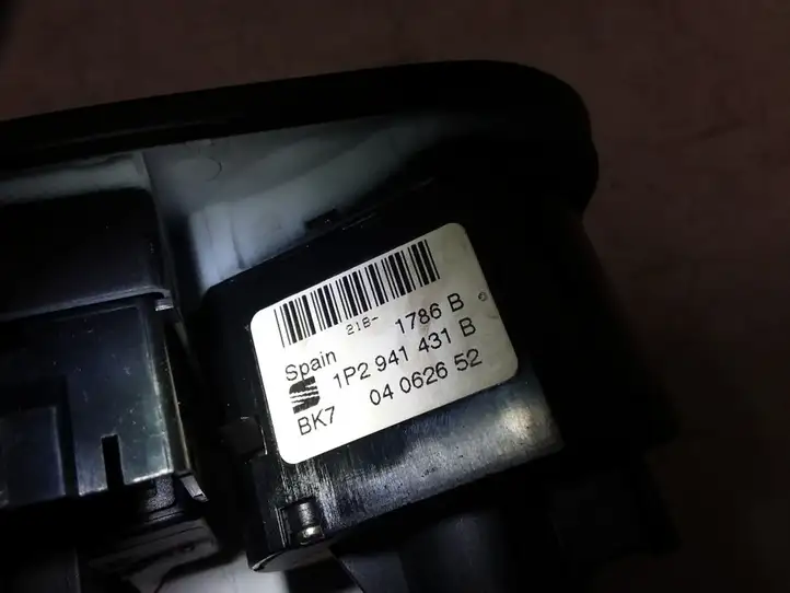 Seat Leon (1P) (2005 - 2012) 1P2941431B Включатель фонарей — фото 5