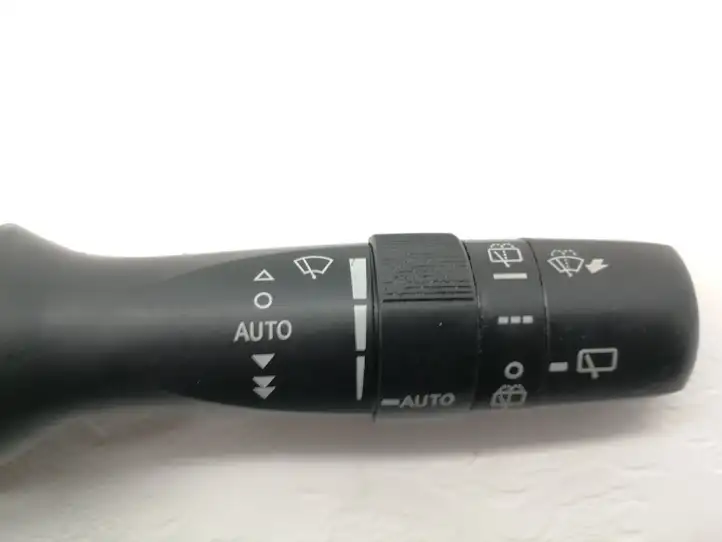 Toyota Avensis T270 (2009 - 2012) 0519017F381 Включатель скорости стеклоочистителей — фото 2