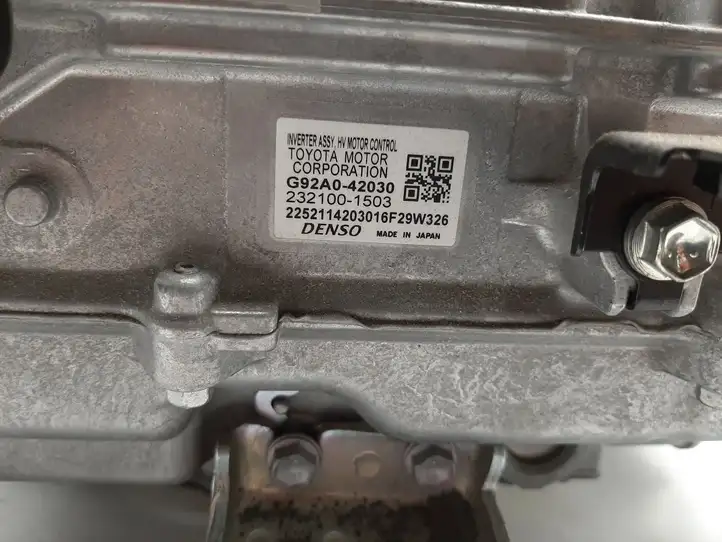 Toyota RAV 4 (XA40) (2012 - 2018) G92A042030 Инвертор напряжения — фото 9