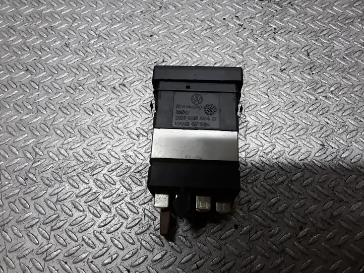 Volkswagen PASSAT B5.5 (2001 - 2005) 3B0963564C Включатель обогрева — фото 2