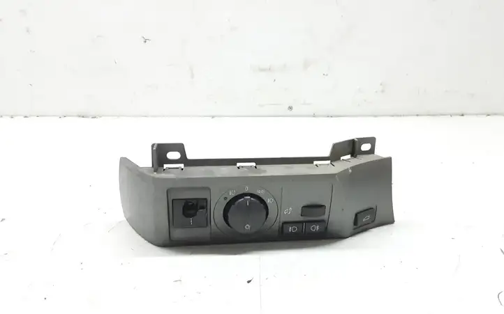 BMW 7 E65 E66 (2001 - 2008) 61316918849 Включатель фонарей — фото 1