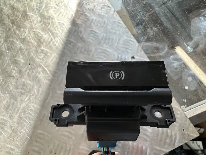 Citroen C4 Grand Picasso (2013 - 2016) 032142502 Кнопка ручного тормоза — фото 1