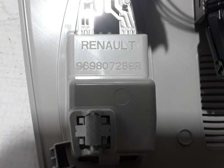 Renault ZOE (2012 - )  969807289R Другой фонарь салона