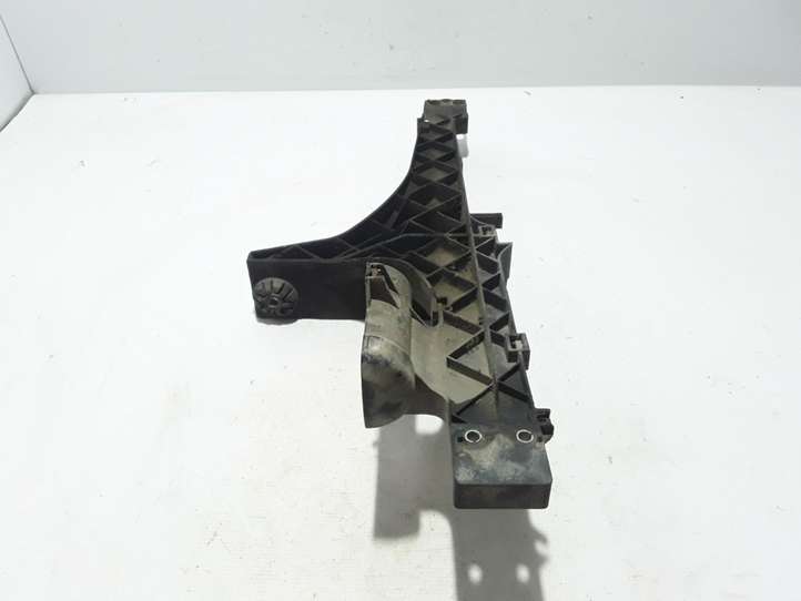 Renault Mascott (1990 - 2010)  5001864643 Кронштейны радиатора