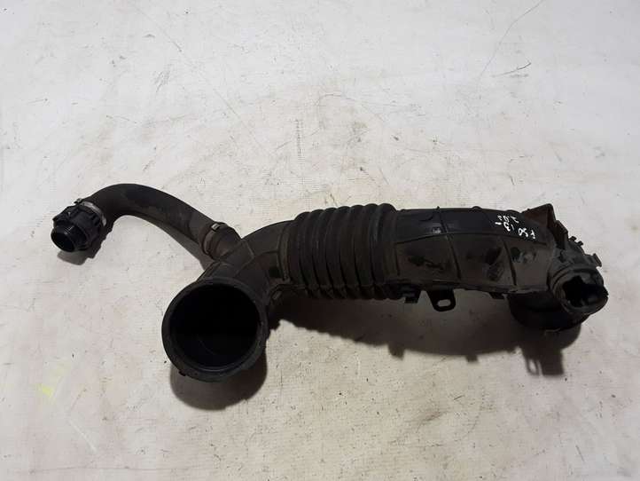 BMW 3 F30 F35 F31 (2012 - 2018)  58650910 Деталь (детали) канала забора воздуха