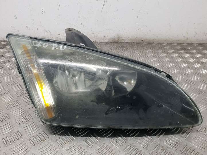 Ford Focus (2005 - 2008)  0374D Передняя фара