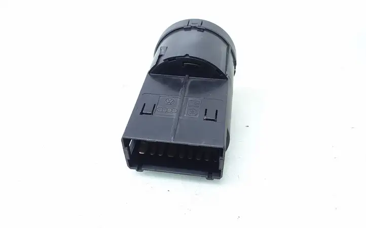 Audi A4 S4 B6 8E 8H (2000 - 2006) 8E094153101 Включатель фонарей — фото 2