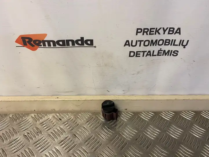 BMW 5 E39 (1996 - 2003)  549466200 Включатель фонарей