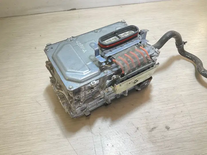 Toyota Corolla E210 E21 (2018 - ) G920047330 Инвертор напряжения — фото 2