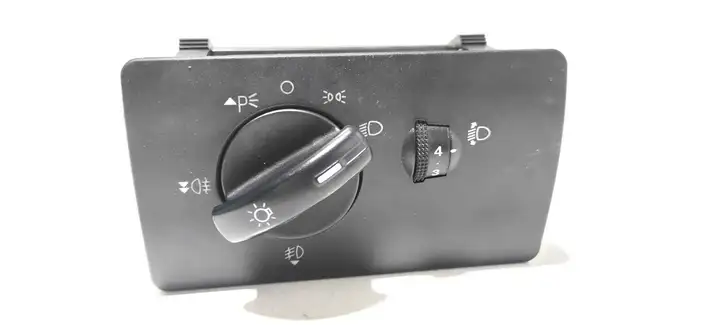 Ford Mondeo Mk III (2000 - 2007) 4S7T13A024BA Включатель фонарей — фото 1