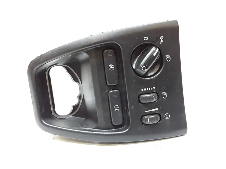 Volvo XC90 (2002 - 2006) 8685452 Включатель фонарей — фото 1