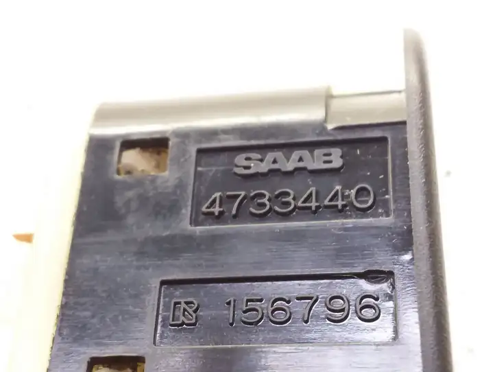 Saab 9-5 (1998 - 2005) 156796 Кнопка закрытия багажника — фото 4